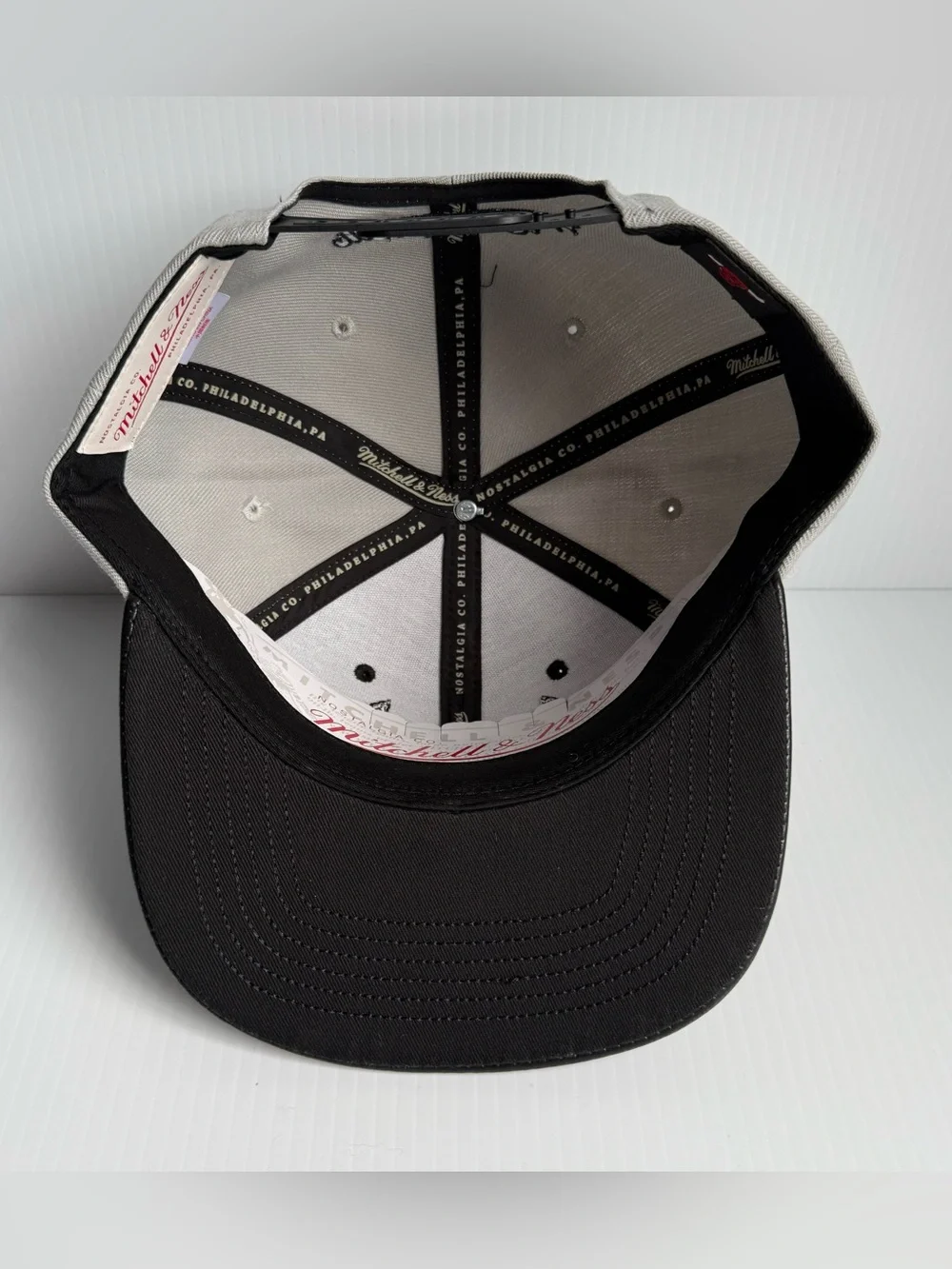 NWT Mitchell & Ness Chicago Bulls Black Gray Day One Adjustable Snapback Hat Cap